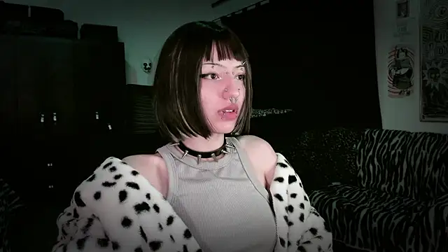 roxy toxic online show from May 15, 2026, 11:14 pm