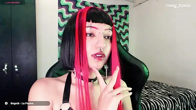 roxy toxic online show from March 11, 2025, 1:48 am