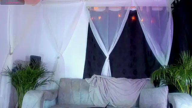 Freydis18 online show from October 1, 2025, 2:38 am