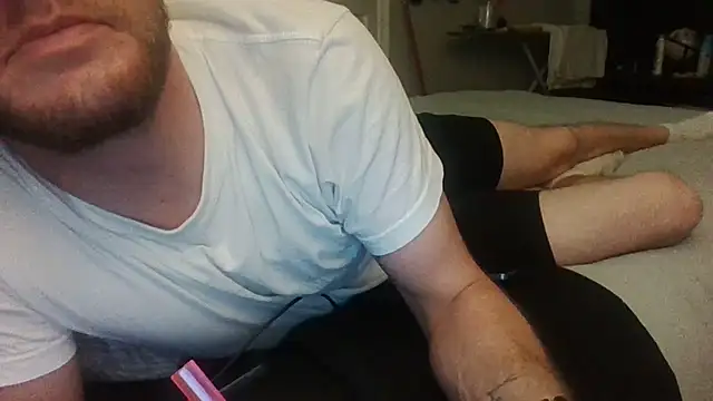 biggzee6 online show from February 24, 2025, 5:00 am