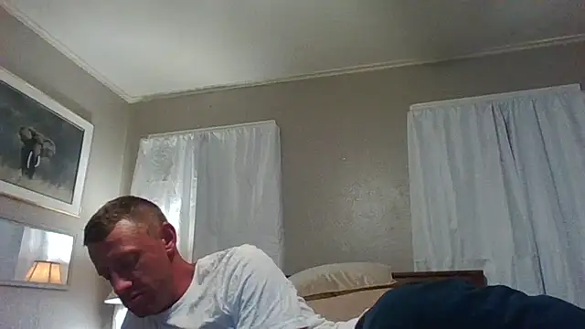 Snapshot of biggzee6 chatting on May 16, 2026, 9:08 am biggzee6 online show from May 16, 2026, 9:08 am