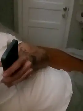 biggzee6 online show from February 22, 2025, 6:50 am