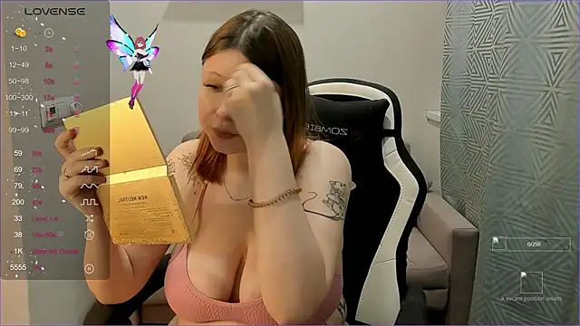 sophie mooreee online show from November 24, 2025, 4:29 pm