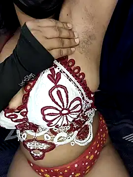 Snapshot of Love_Evaa chatting on March 3, 2025, 12:39 pm Love Evaa online show from March 3, 2025, 12:39 pm