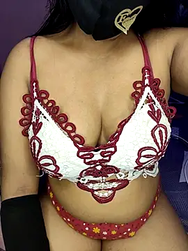 Snapshot of Love_Evaa chatting on March 10, 2025, 10:02 pm Love Evaa online show from March 10, 2025, 10:02 pm