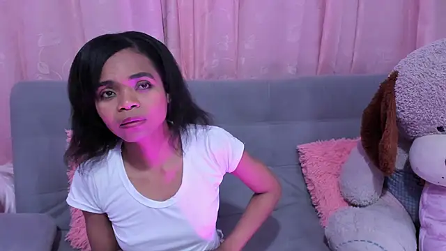 Snapshot of Gletty_noa chatting on February 26, 2025, 6:30 am Gletty noa online show from February 26, 2025, 6:30 am