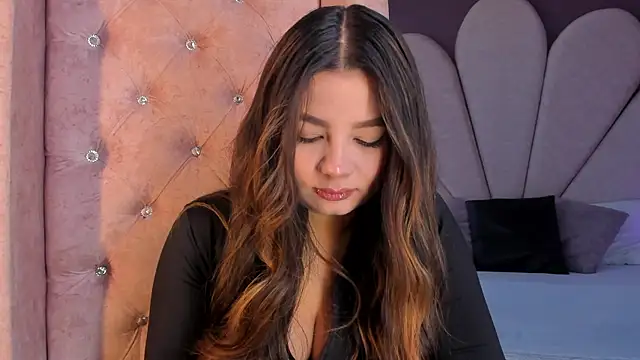 ValeriaOrtega online show from July 17, 2026, 11:40 am