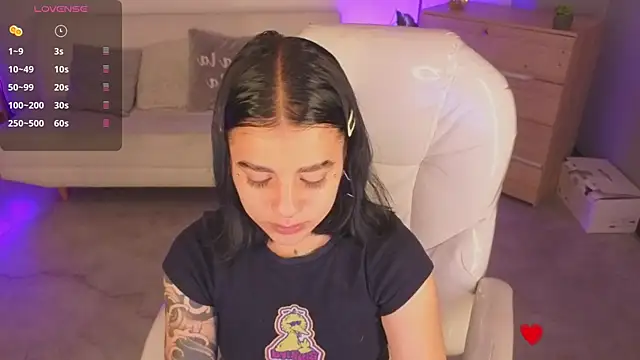 Snapshot of Nicole_Foxx_ chatting on January 18, 2026, 7:17 pm Nicole Foxx online show from January 18, 2026, 7:17 pm