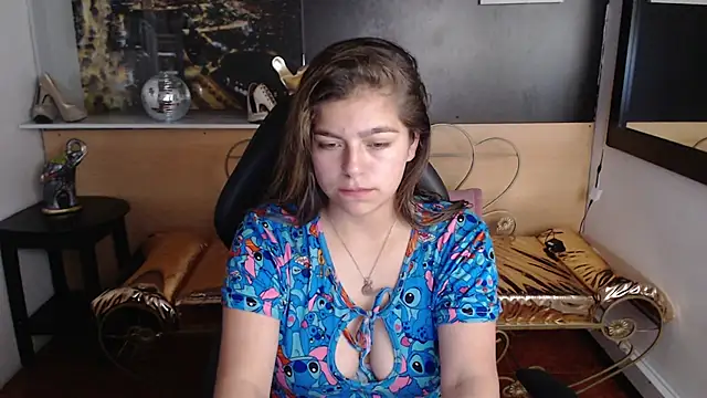 Kitten Cam online show from October 19, 2025, 12:30 pm