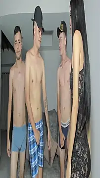 hotlittleones18 online show from October 25, 2025, 2:22 am