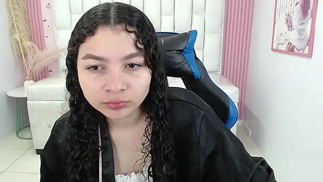 shalon diaz s online show from November 29, 2025, 1:11 pm