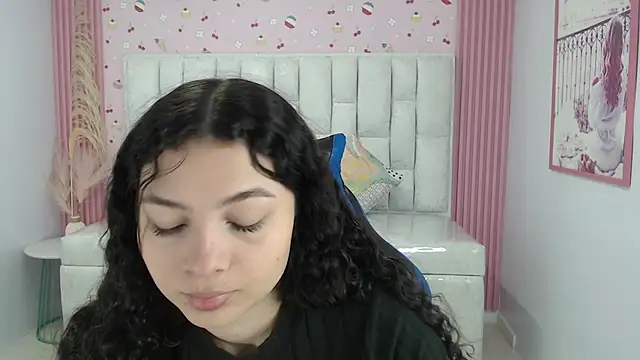 shalon diaz s online show from September 30, 2025, 1:17 pm