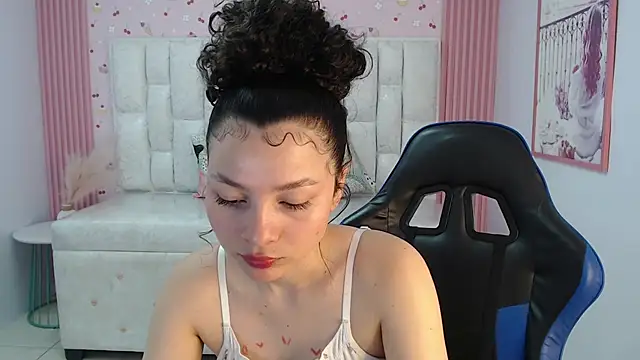 shalon diaz s online show from September 13, 2025, 1:16 am