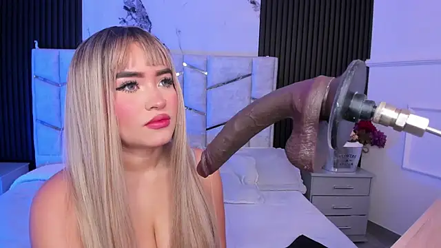 Gigidoll online show from November 18, 2025, 11:57 am