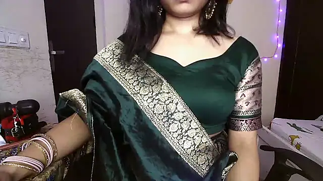 night queen07 online show from December 15, 2025, 10:32 am