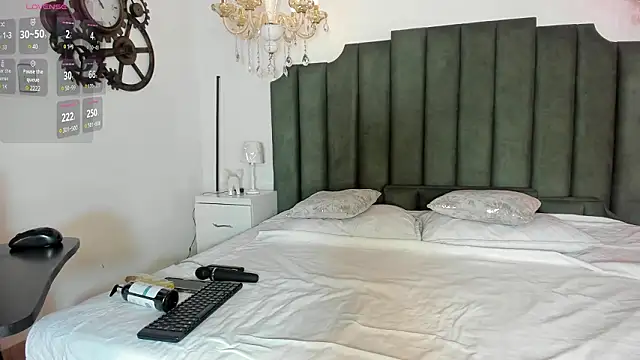 AnthonelaRusso  online show from February 4, 2026, 3:56 am