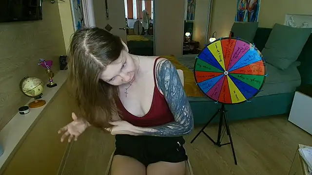 ReginaSparkle online show from June 25, 2026, 9:25 am