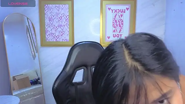 Paulette v online show from March 20, 2026, 1:01 pm