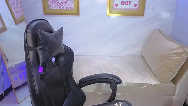 Paulette v online show from January 17, 2026, 1:04 pm