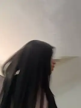 Bella Smiith  online show from November 25, 2025, 3:56 pm