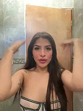 thompsonabella666 online show from February 15, 2025, 7:06 pm