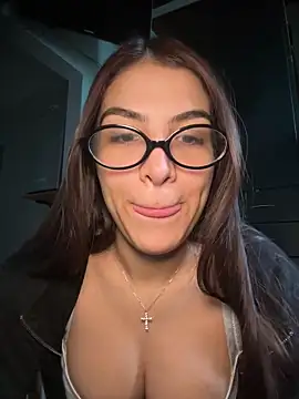 thompsonabella666 online show from March 29, 2026, 9:16 pm