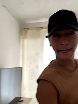 Diegosavage3 online show from November 9, 2025, 4:33 pm