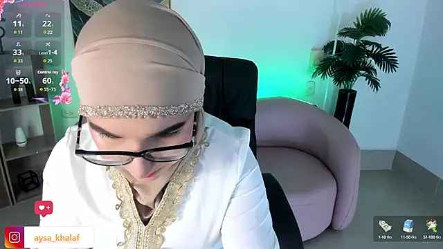 Ayha khalaf online show from September 10, 2025, 1:15 am