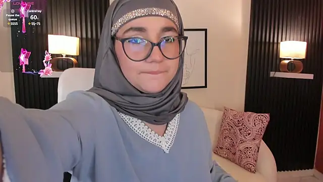 Ayha khalaf online show from March 20, 2025, 7:03 am