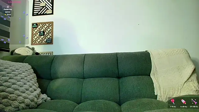 love sharol  online show from October 30, 2025, 3:27 am