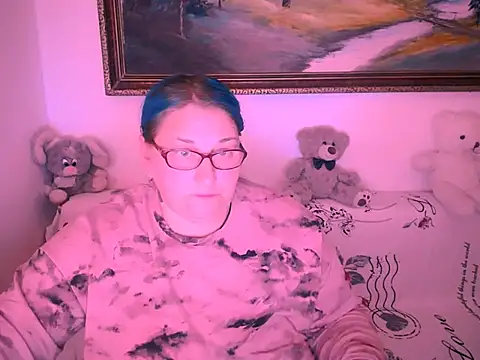 Marryllunax online show from September 28, 2025, 6:04 pm