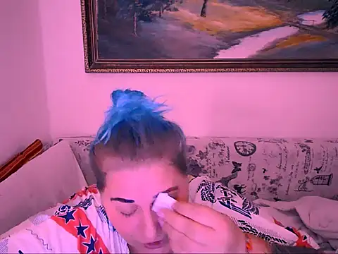 Marryllunax online show from September 15, 2025, 8:09 pm