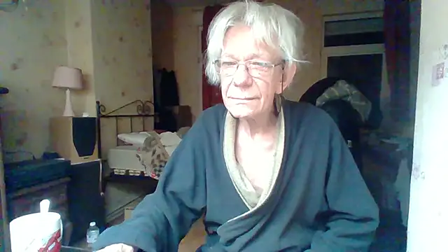 rosanetrav online show from February 23, 2026, 3:52 am