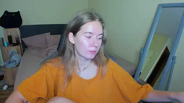 Snapshot of EmilyPaw chatting on September 20, 2025, 9:14 am EmilyPaw online show from September 20, 2025, 9:14 am