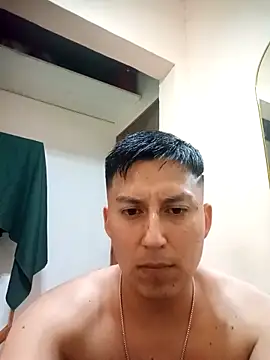 LuisMex1998 online show from April 23, 2026, 12:11 pm