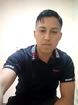 Snapshot of LuisMex1998 chatting on February 7, 2026, 3:47 am LuisMex1998 online show from February 7, 2026, 3:47 am