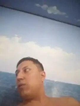 Snapshot of LuisMex1998 chatting on March 1, 2026, 3:23 pm LuisMex1998 online show from March 1, 2026, 3:23 pm