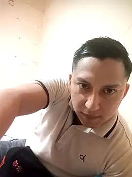 Snapshot of LuisMex1998 chatting on March 1, 2026, 1:49 am LuisMex1998 online show from March 1, 2026, 1:49 am