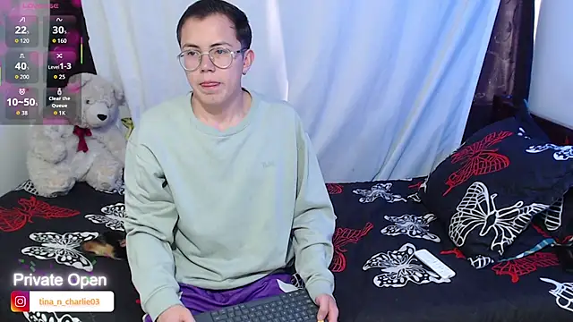 Snapshot of Tina_4_Charlie chatting on September 20, 2025, 1:27 pm Tina 4 Charlie online show from September 20, 2025, 1:27 pm
