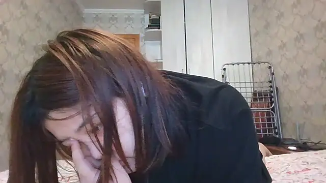Snapshot of elysiann3 chatting on February 22, 2025, 7:34 am elysiann3 online show from February 22, 2025, 7:34 am