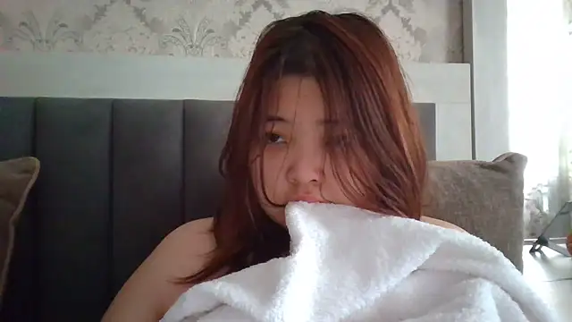 Snapshot of elysiann3 chatting on February 25, 2025, 7:42 am elysiann3 online show from February 25, 2025, 7:42 am