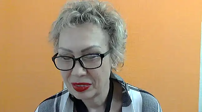 NessyJenixs online show from March 18, 2025, 6:28 pm