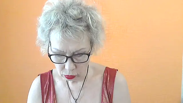 NessyJenixs online show from June 7, 2026, 7:02 am