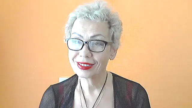 NessyJenixs online show from October 29, 2025, 6:56 am