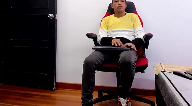 carlos alber12 online show from February 26, 2025, 6:48 pm