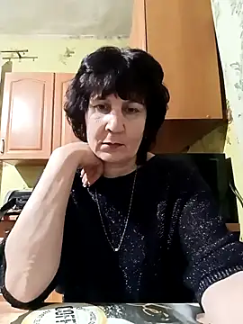 Laura Kiss online show from March 8, 2025, 4:50 pm