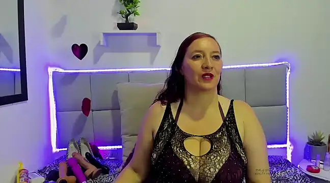 Snapshot of Madisson_Housse chatting on February 27, 2025, 10:31 pm Madisson Housse online show from February 27, 2025, 10:31 pm