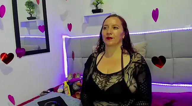 Snapshot of Madisson_Housse chatting on February 22, 2025, 10:52 pm Madisson Housse online show from February 22, 2025, 10:52 pm