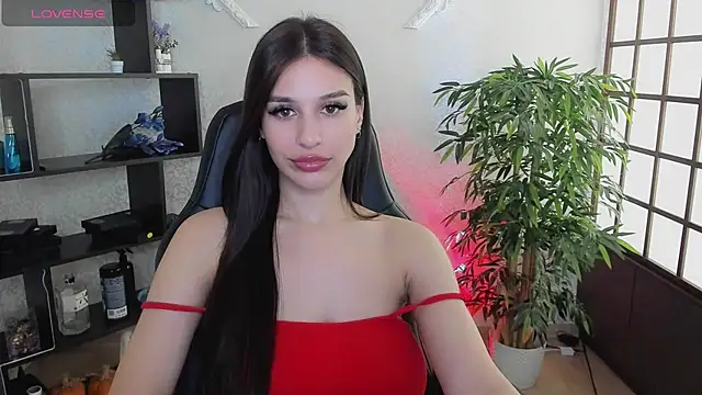 Snapshot of KristineBeauty chatting on March 18, 2025, 11:44 am KristineBeauty online show from March 18, 2025, 11:44 am