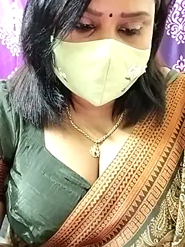 Snapshot of Queenflowerr chatting on October 23, 2025, 5:55 pm Queenflowerr online show from October 23, 2025, 5:55 pm